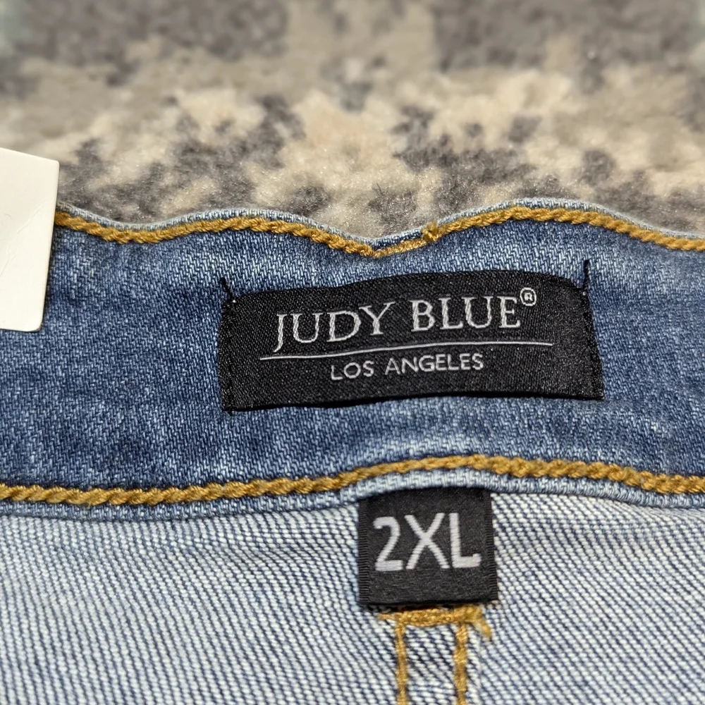 Woman's High Waist Lite Blue Distressed Denim Shorts, by Judy Blue SZ 2XL